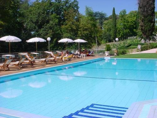 רייטי Park Hotel Villa Potenziani מראה חיצוני תמונה