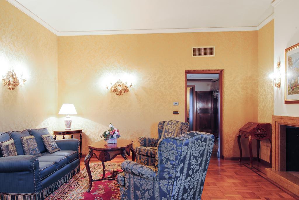 רייטי Park Hotel Villa Potenziani מראה חיצוני תמונה