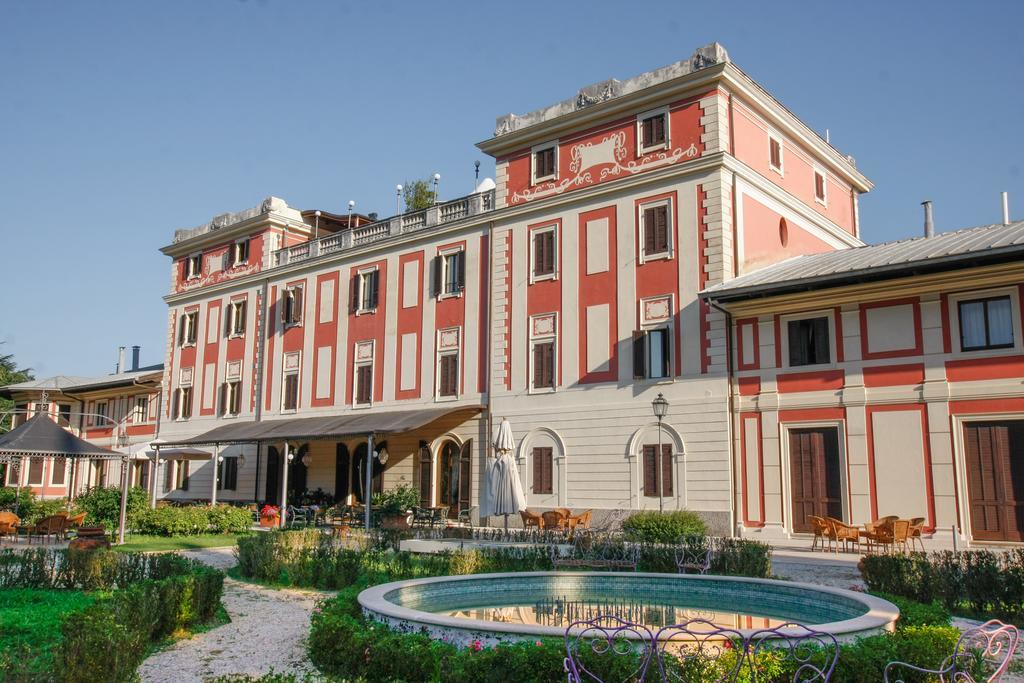 רייטי Park Hotel Villa Potenziani מראה חיצוני תמונה